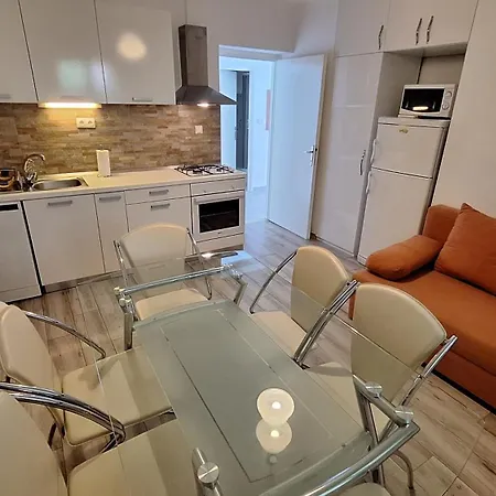 Apartment Mastelic 3 Apartment Trogir