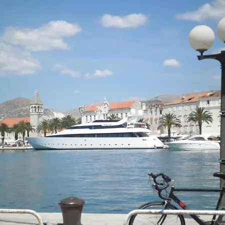 Apartment Mastelic 3 Apartment Trogir